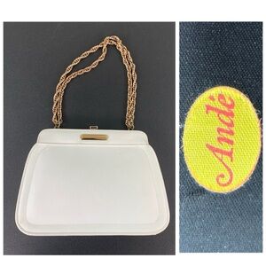 Vintage Andé white leather purse.